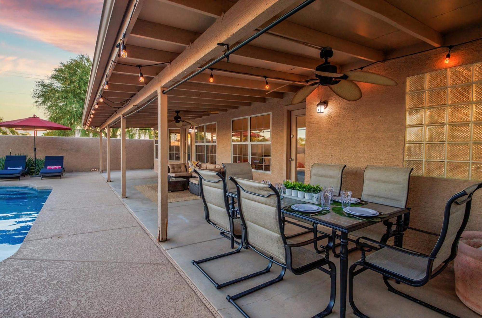 Luxe Phoenix Getaway Bagian luar foto