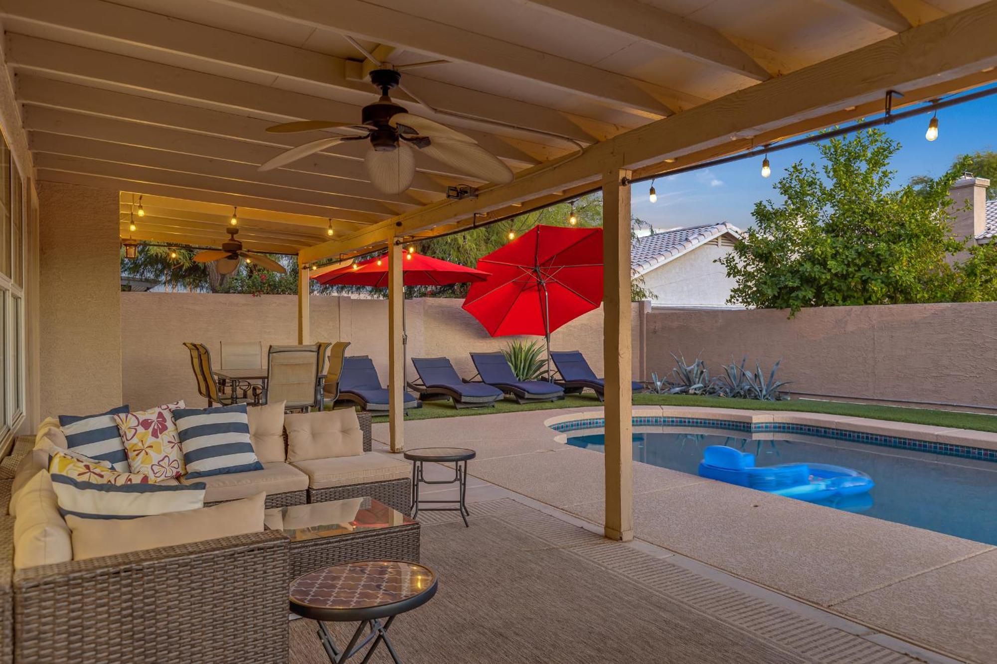 Luxe Phoenix Getaway Bagian luar foto